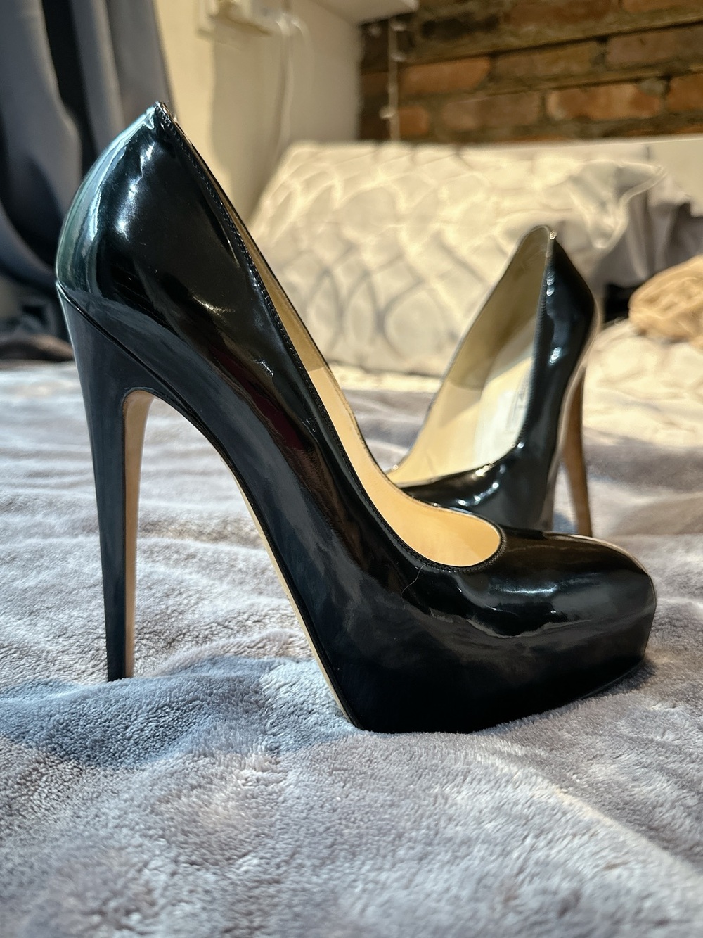 Brian Atwood Black Patent Leather Platform Pumps Stiletto Italian Heels US 8